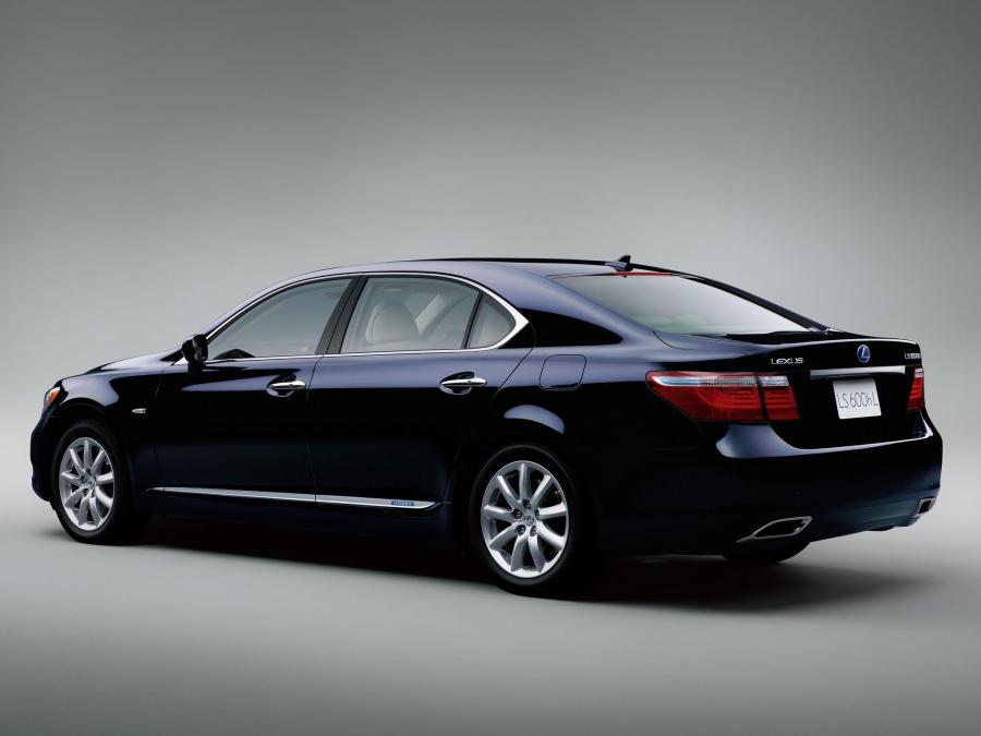  Lexus LS600h L 2007 года  (JP) (фото 4 из 10)